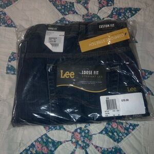 Men’s NWT loose fit straight leg 44 30 comfort stretch jeans